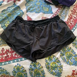 Lululemon hotty hot shorts 8